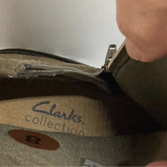 Clarks Women's Calla Green Suede Size 8 Ankle Boots Buckle Side Zip - Picture 11 of 14